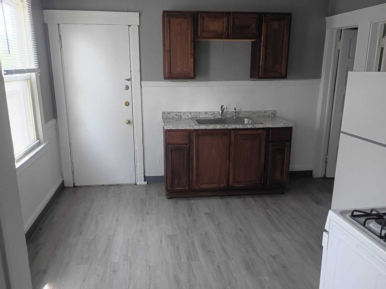 3736 W 13th St #3 - Photo 7 of 13
