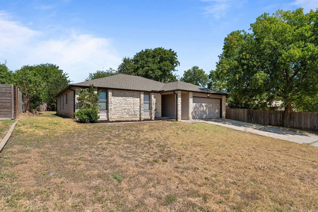 4906 Tannehill Ln - Photo 2 of 33
