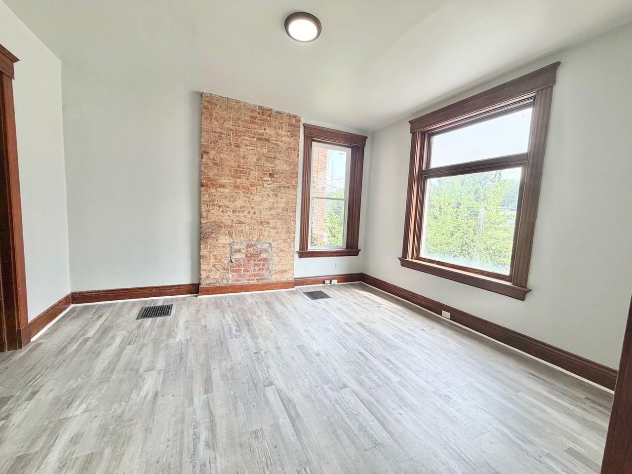 1748 Queen City Ave - Photo 3 of 13