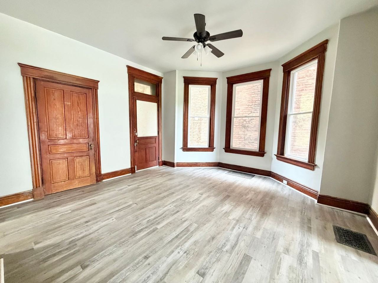 1748 Queen City Ave - Photo 4 of 13