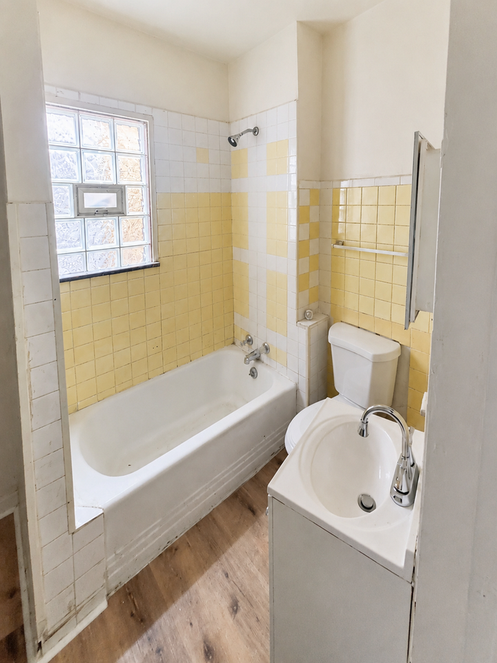 5031 S Elizabeth St - Photo 2 of 7