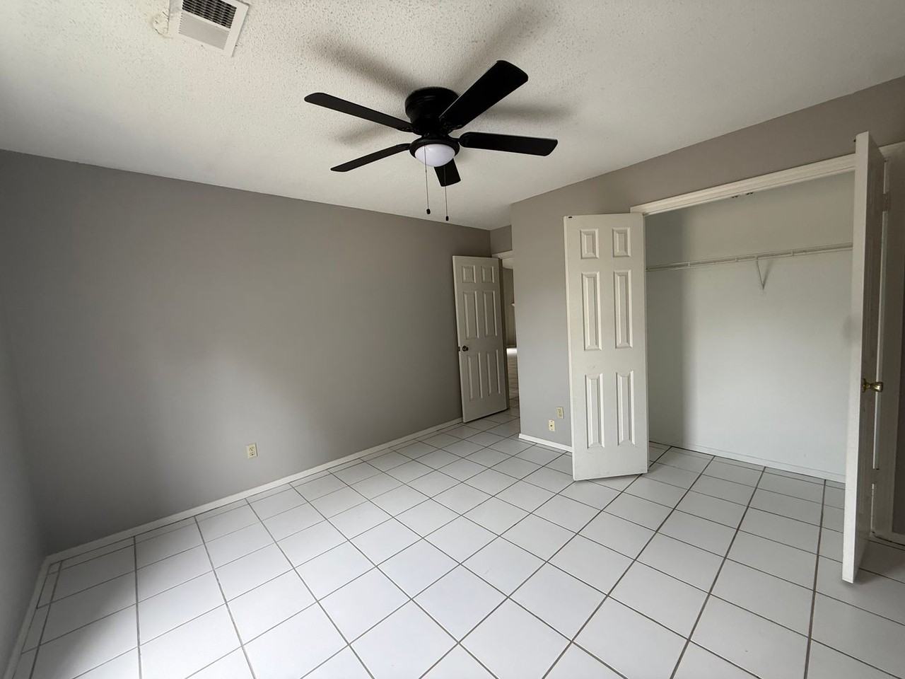 104 Orange Dr - Photo 4 of 7