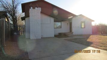 featured image of 6414 Nw Birch Ave