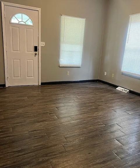 619 Mulberry St #1 - Photo 2 of 9