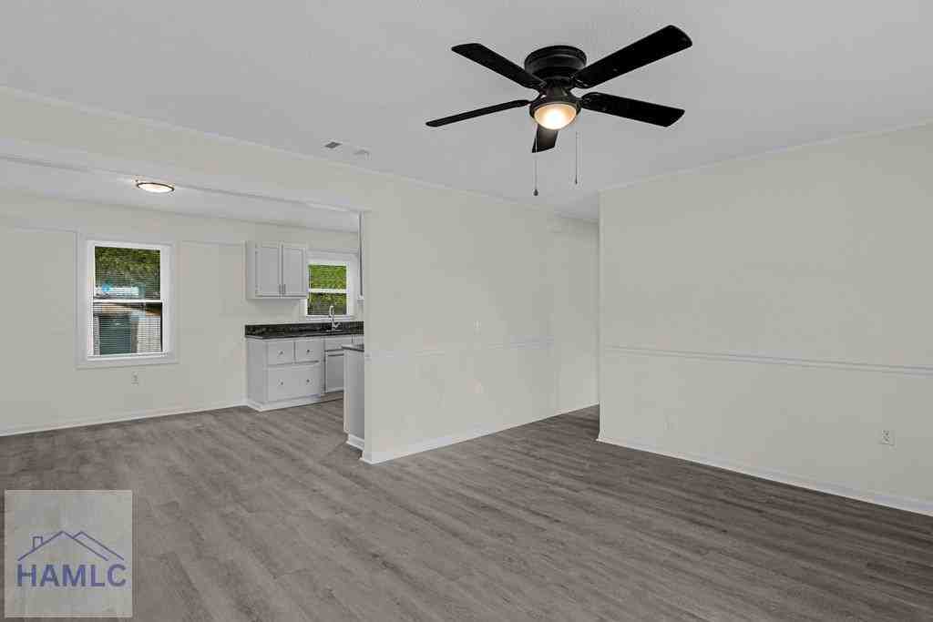 616 Franklin St #1 - Photo 3 of 13