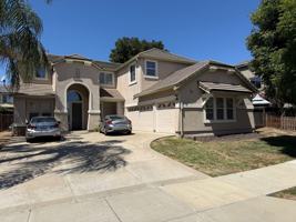 featured image of 1585 Dawnview Dr