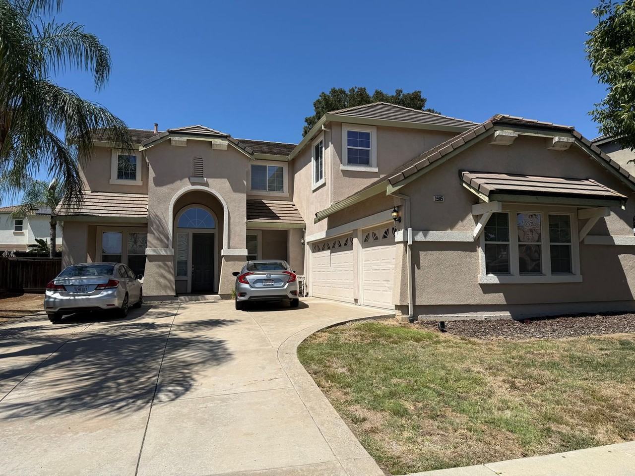 1585 Dawnview Dr - Photo 2 of 2