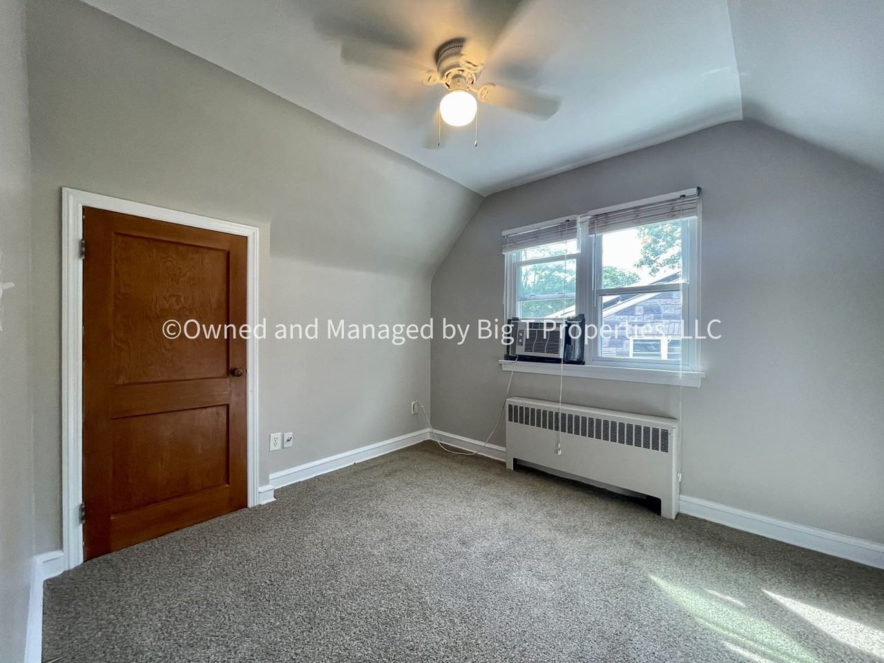 203 Marsh Ln - Photo 7 of 9