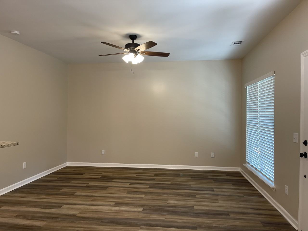 503 Lecounte St - Photo 6 of 13