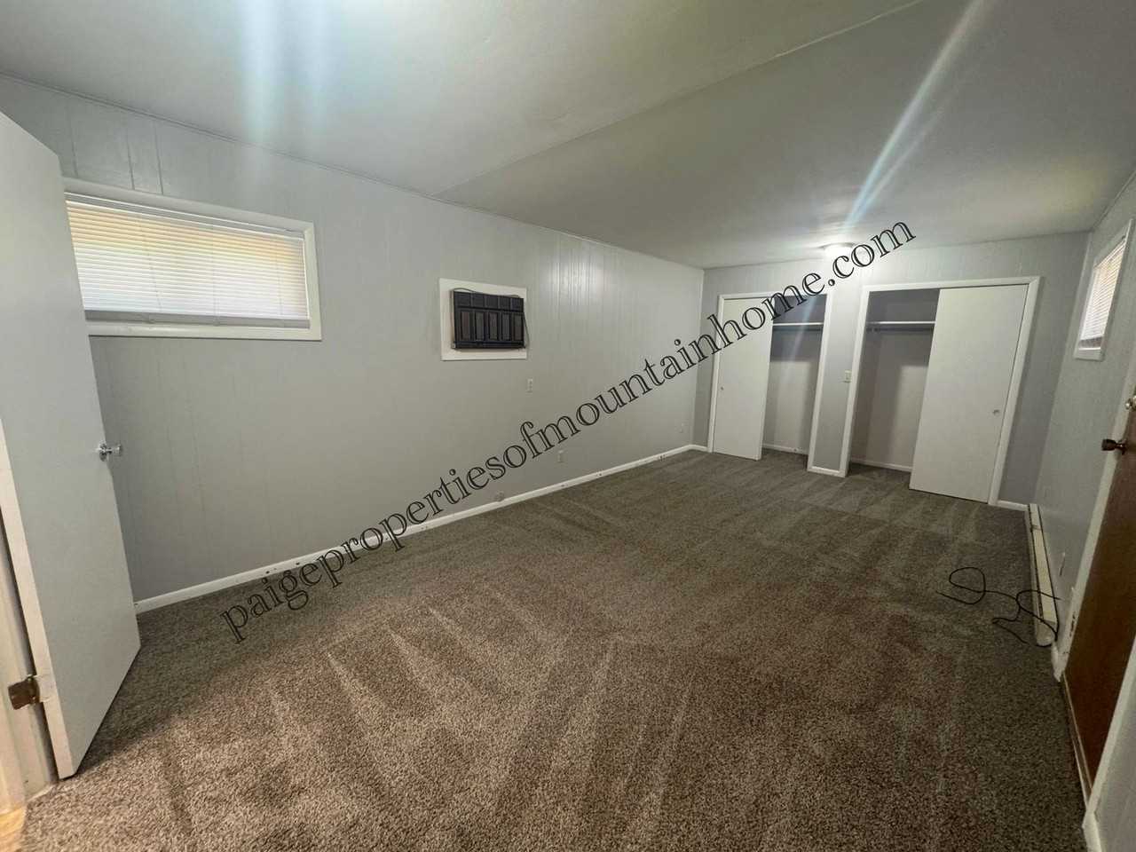 501 Lynette Ave - Photo 2 of 27