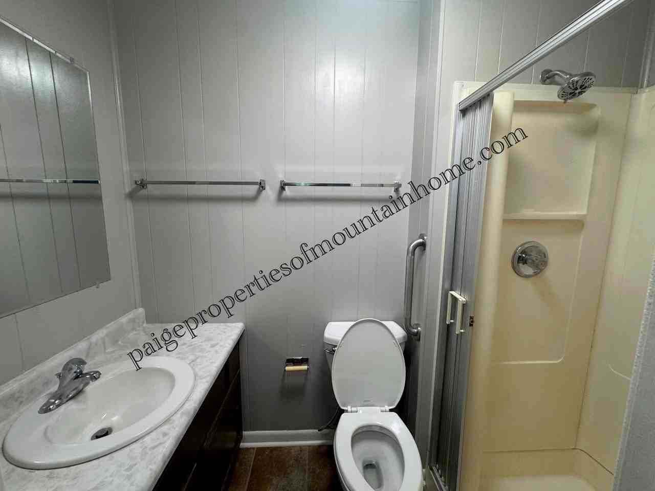 501 Lynette Ave - Photo 6 of 27
