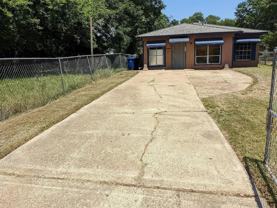5213 Ellison St - Photo 1 of 1