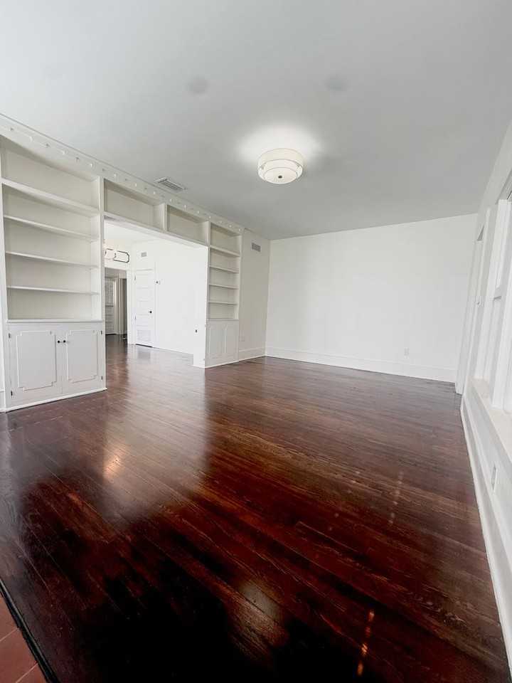 1903 Curry Ford Rd - Photo 5 of 47