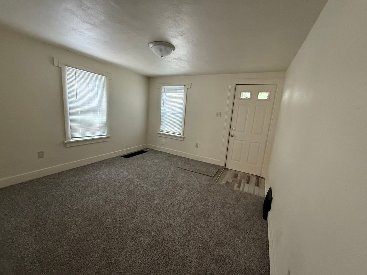 1921 S Wisconsin Ave - Photo 3 of 8