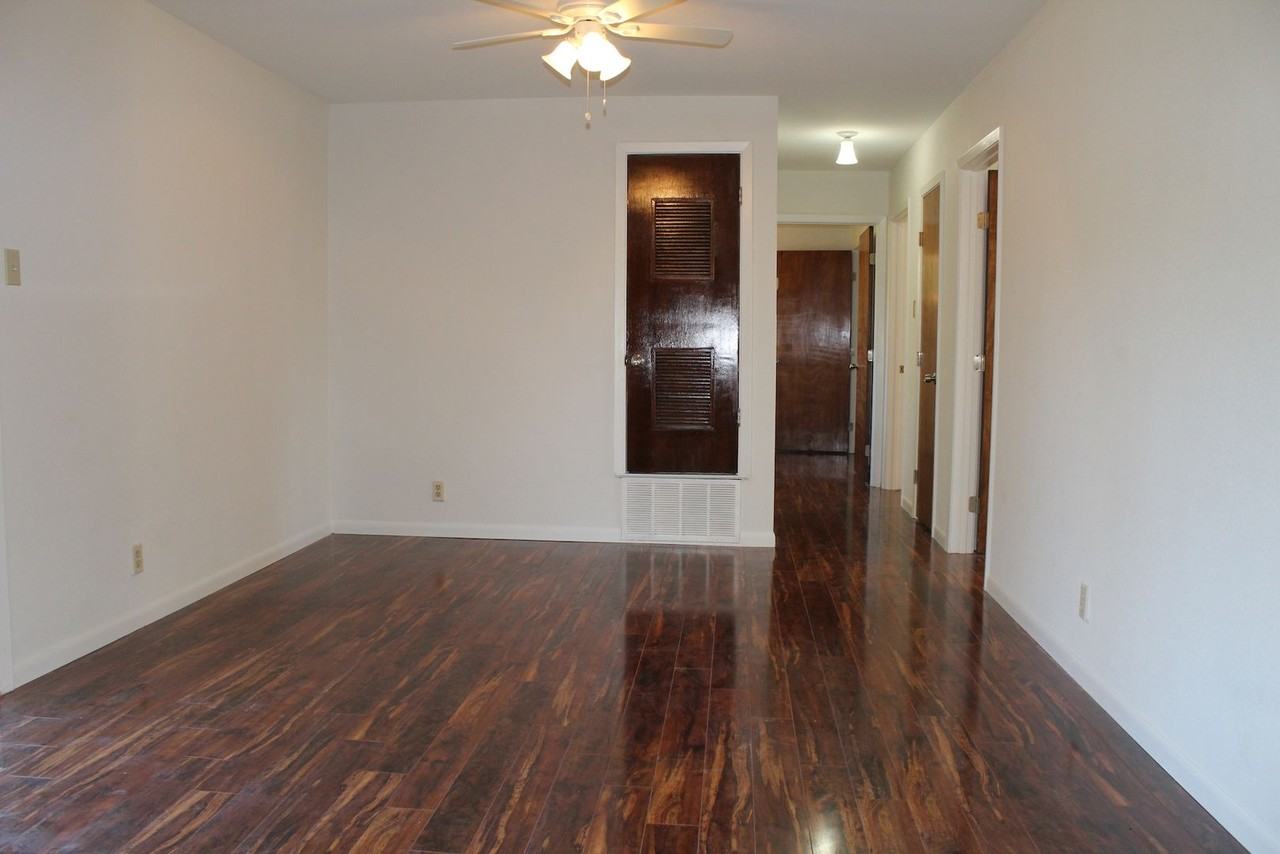 4708 York Hill Dr - Photo 5 of 10