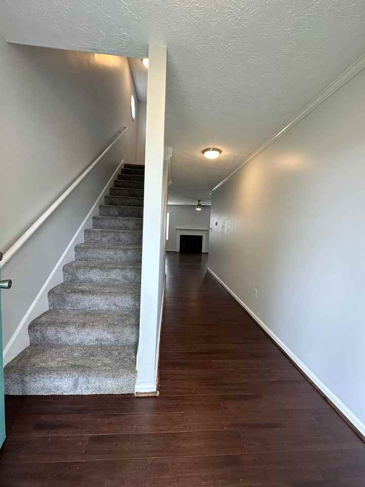 2148 Curtiswood Dr - Photo 6 of 21