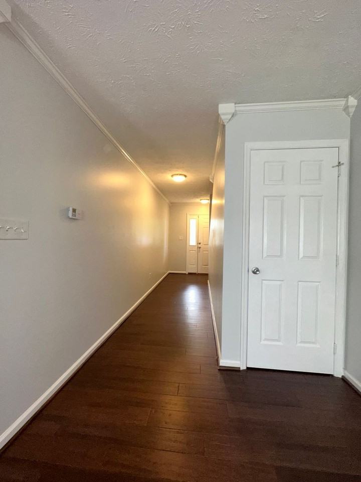2148 Curtiswood Dr - Photo 7 of 21