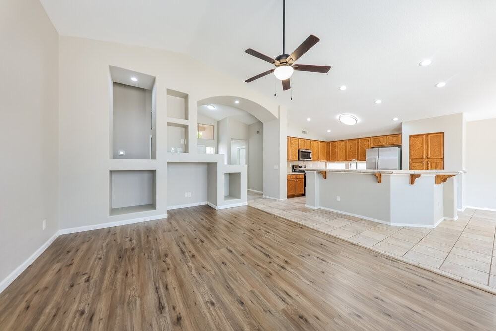20810 N 74th Ln - Photo 5 of 16