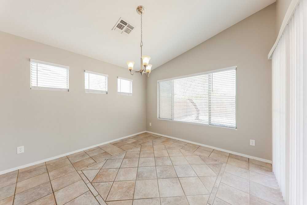 20810 N 74th Ln - Photo 6 of 16