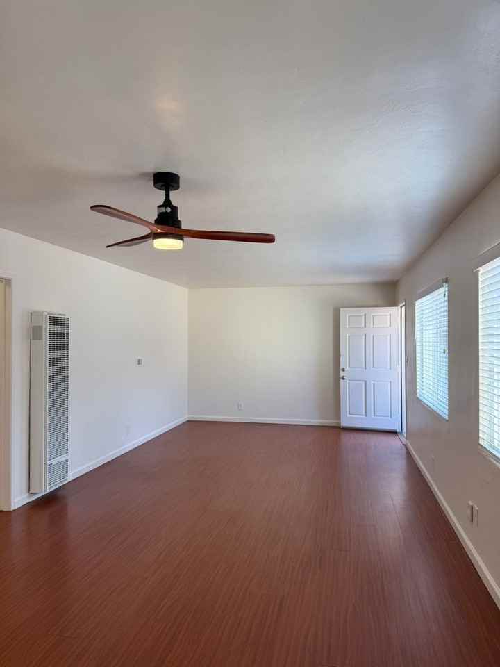 1636 Grove St - Photo 4 of 19