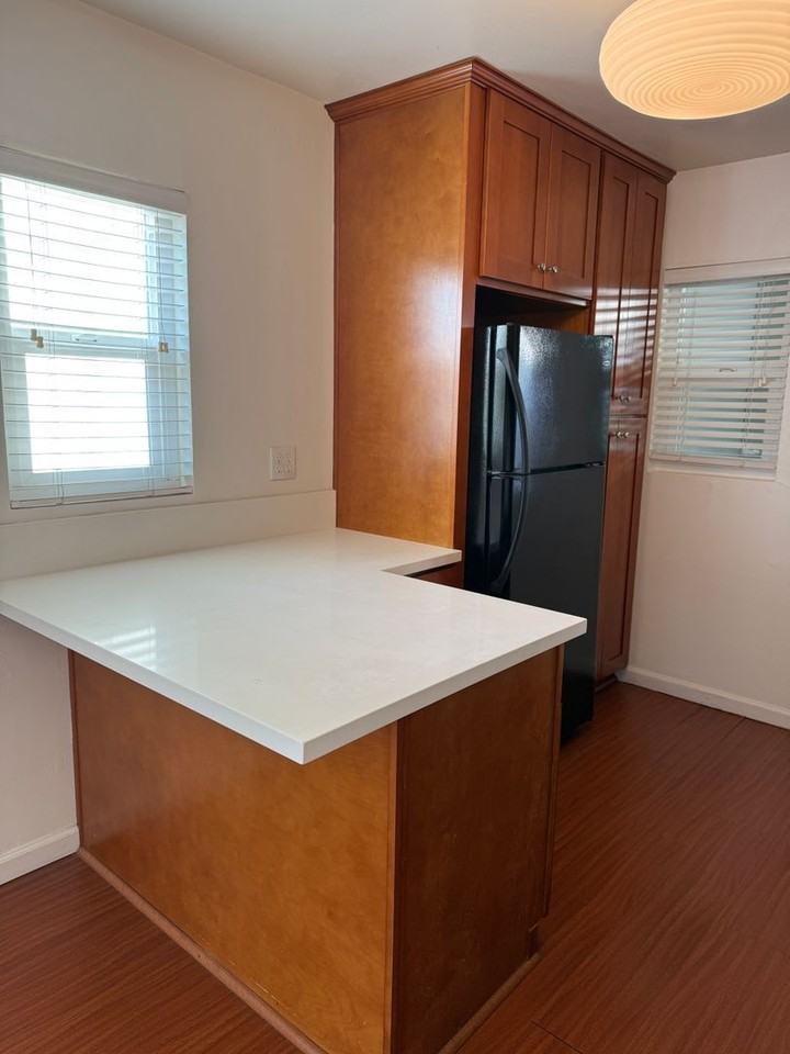 1636 Grove St - Photo 6 of 19