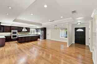 10700 Farallone Dr - Photo 1 of 1