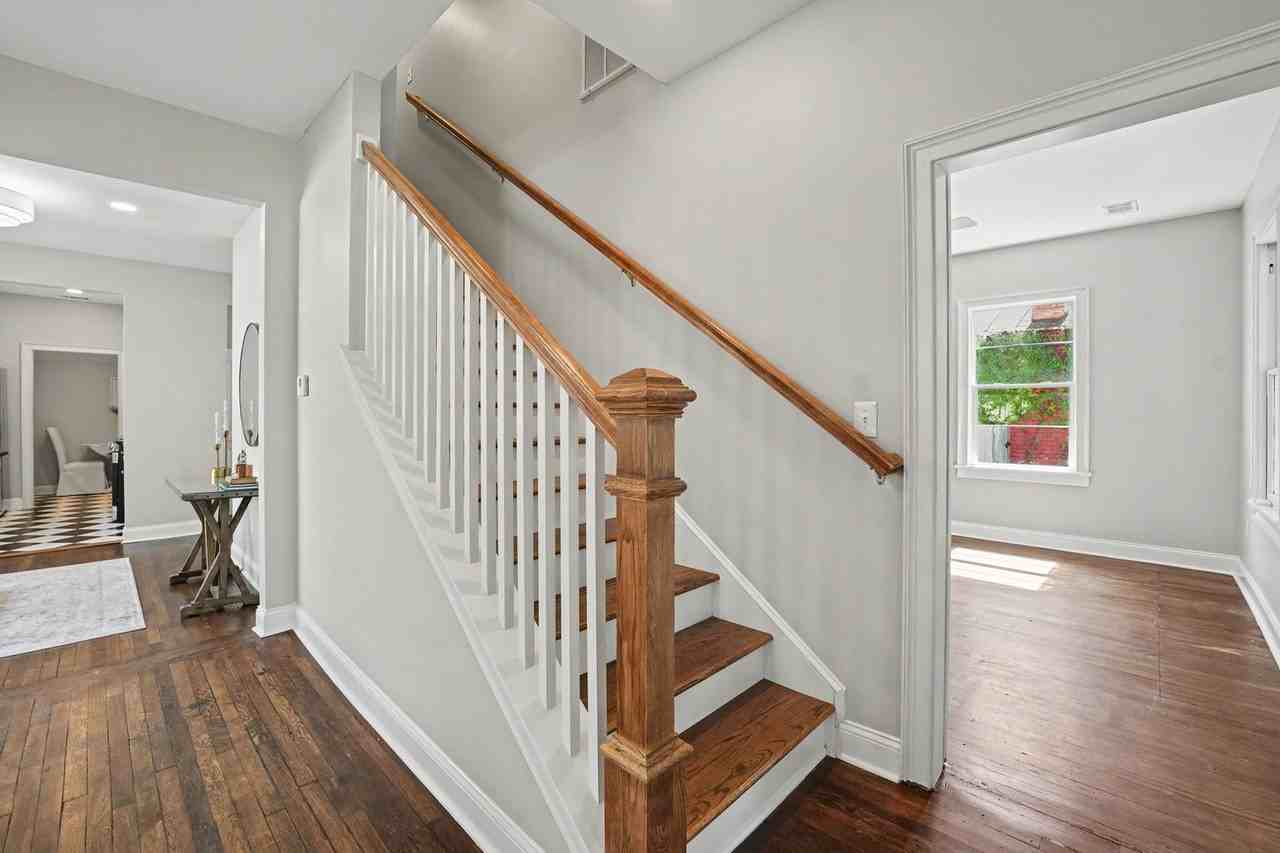 1124 E 37th St - Photo 6 of 26