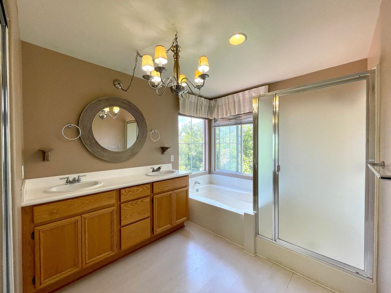 4907 Wheelhouse Dr - Photo 4 of 26