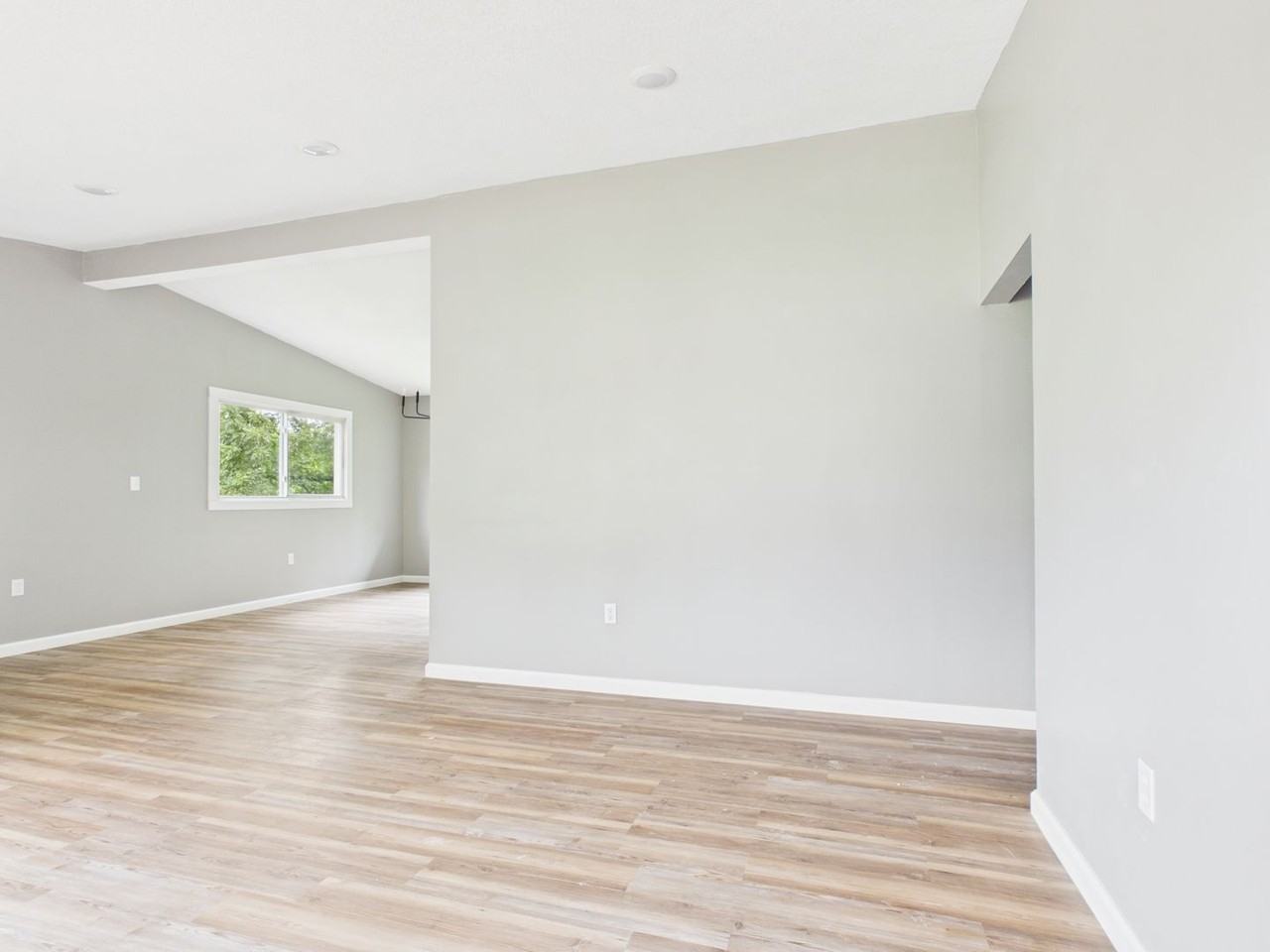 808 E Clark St - Photo 2 of 15