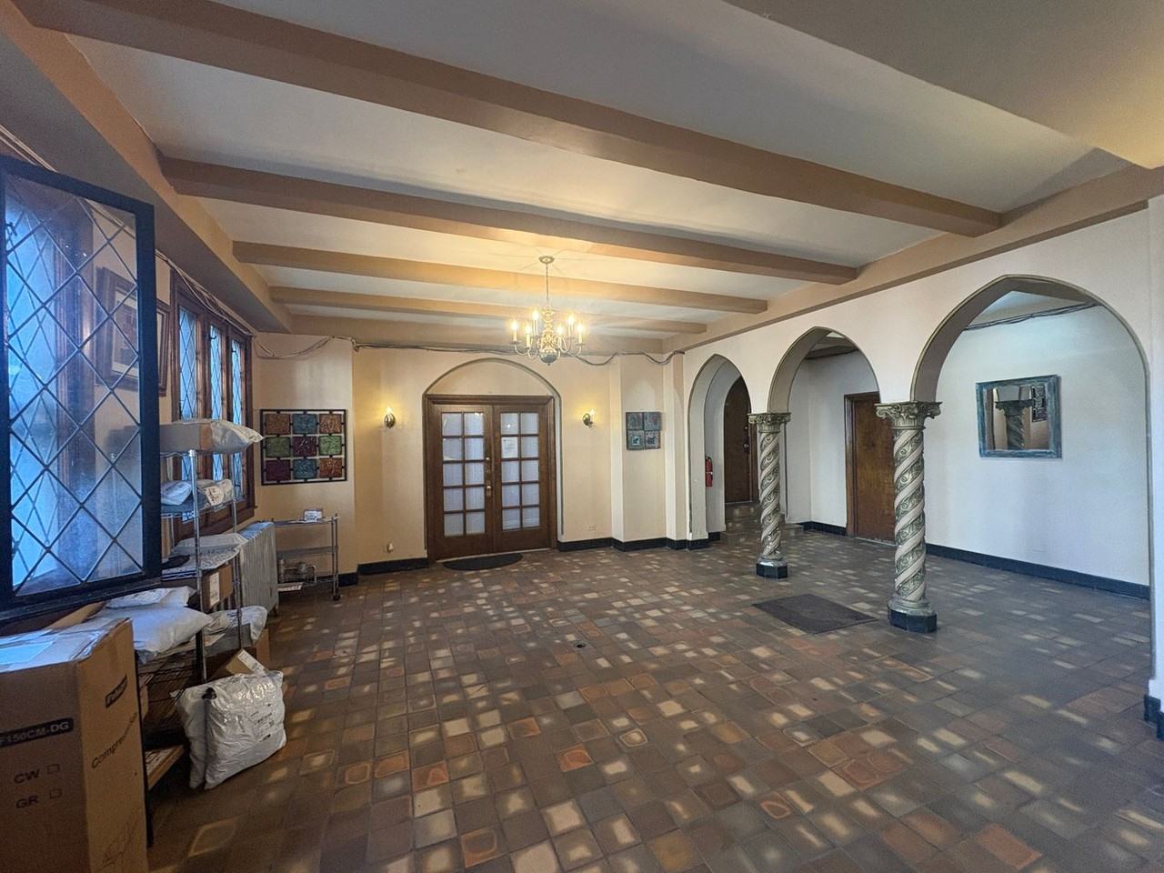 917 Eastwood LLC - Photo 3 of 22