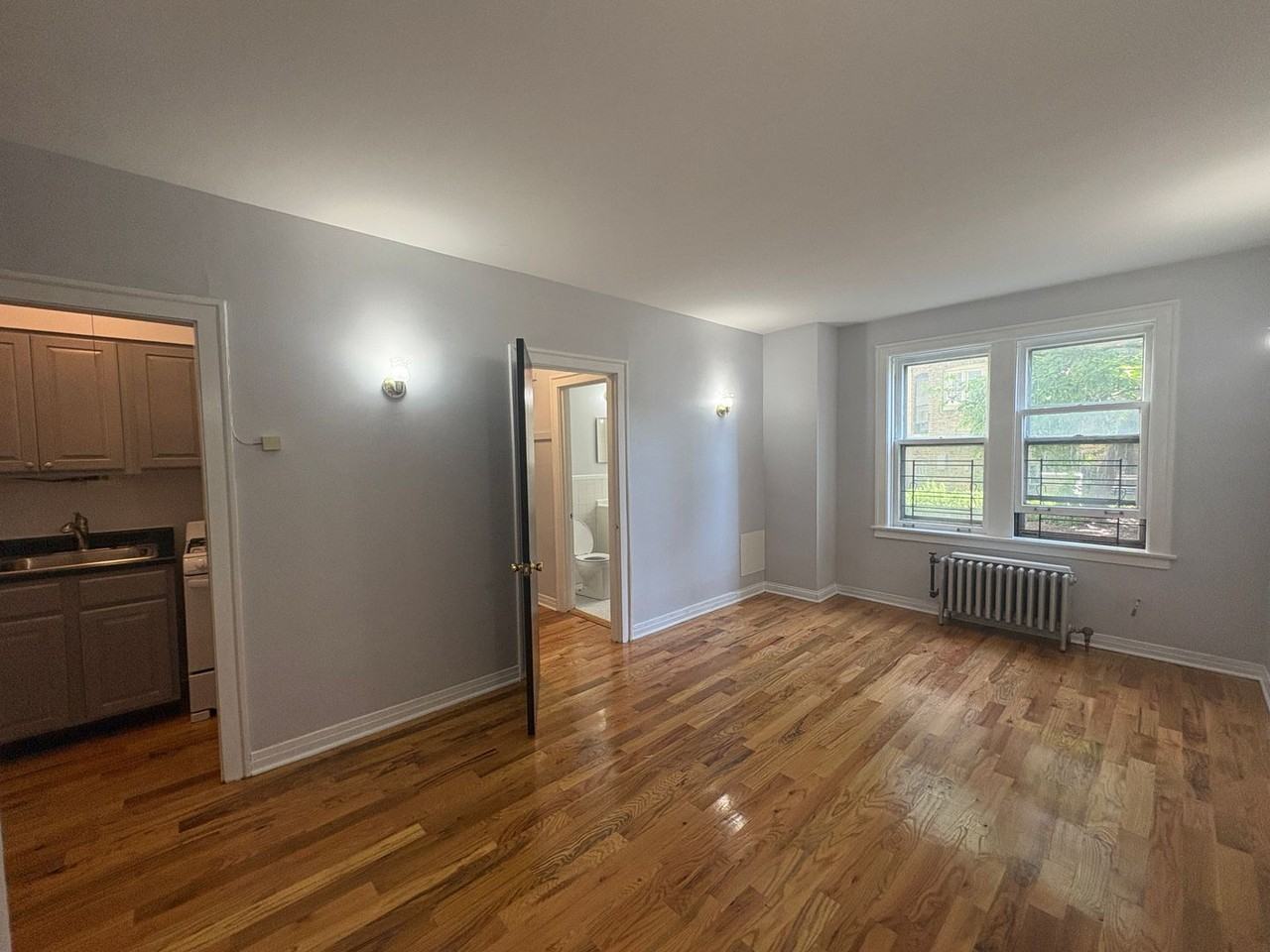 917 Eastwood LLC - Photo 2 of 23