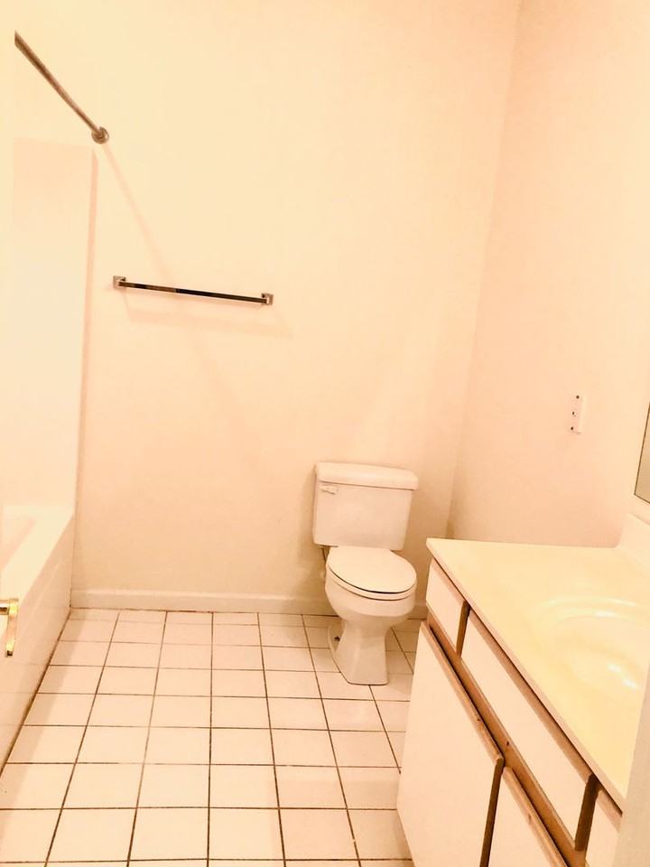 142 Gadsden St - Photo 7 of 15