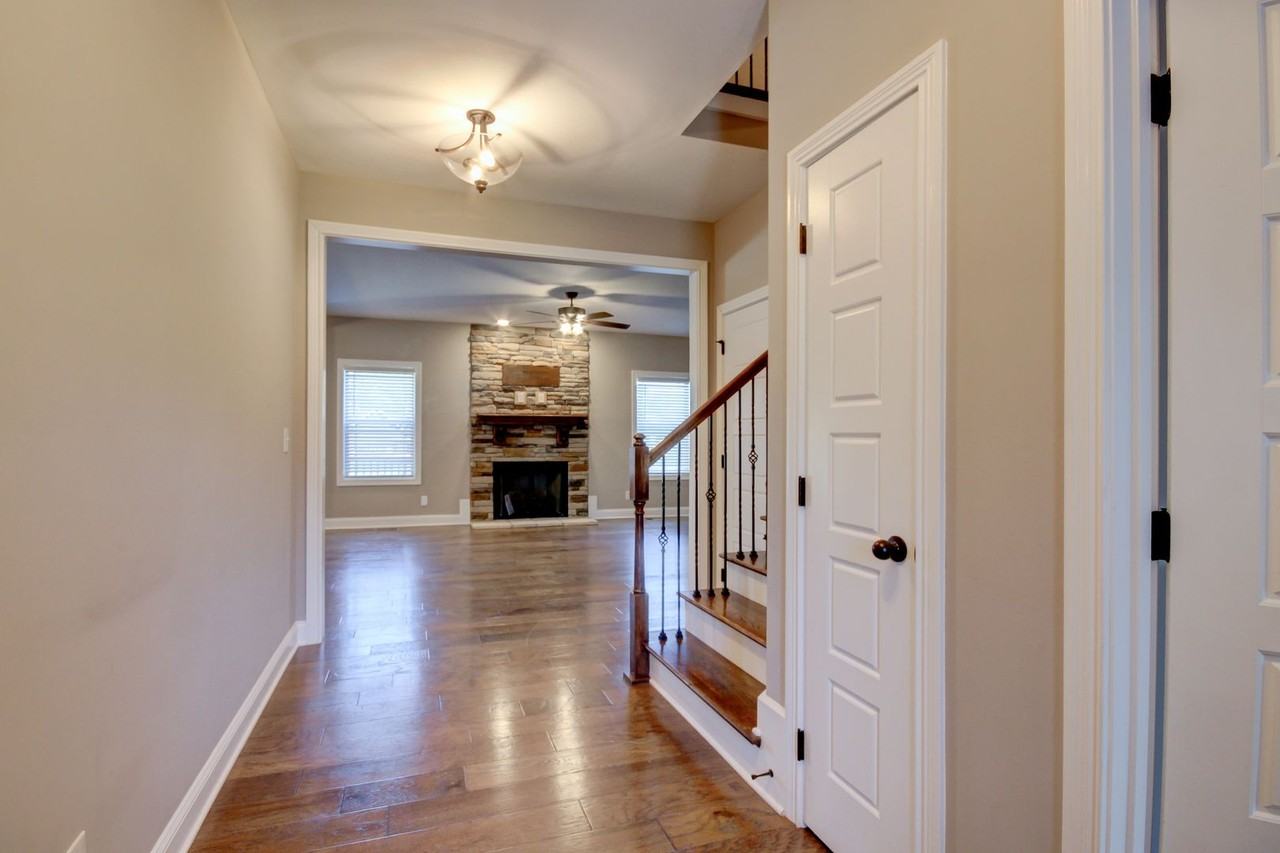 332 Bluebriar Trce - Photo 2 of 27