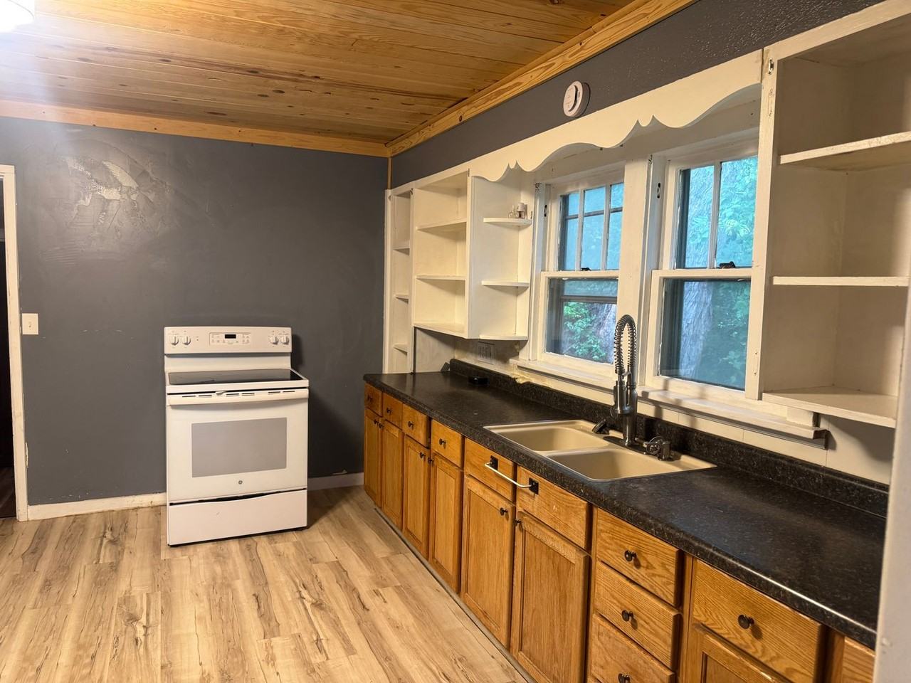 3515 S 11th Street Rd - Photo 3 of 9