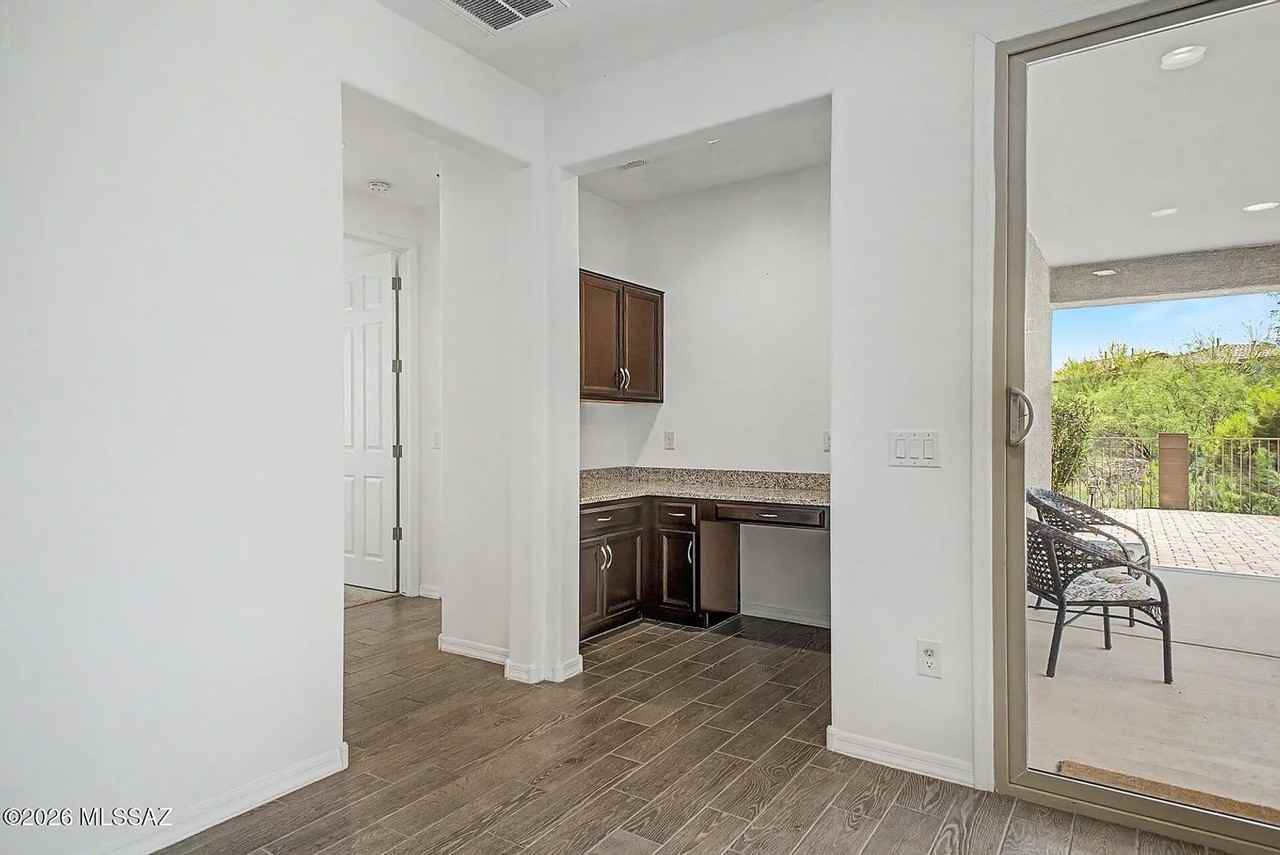 12818 N Dutch Dr - Photo 6 of 23