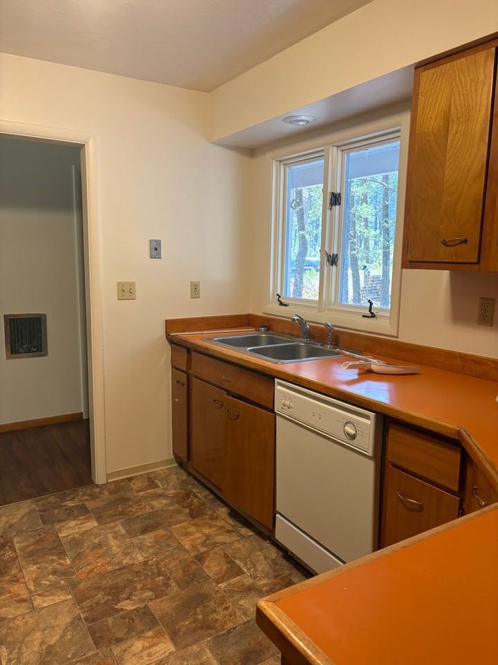 3029 River Bend Dr - Photo 4 of 33