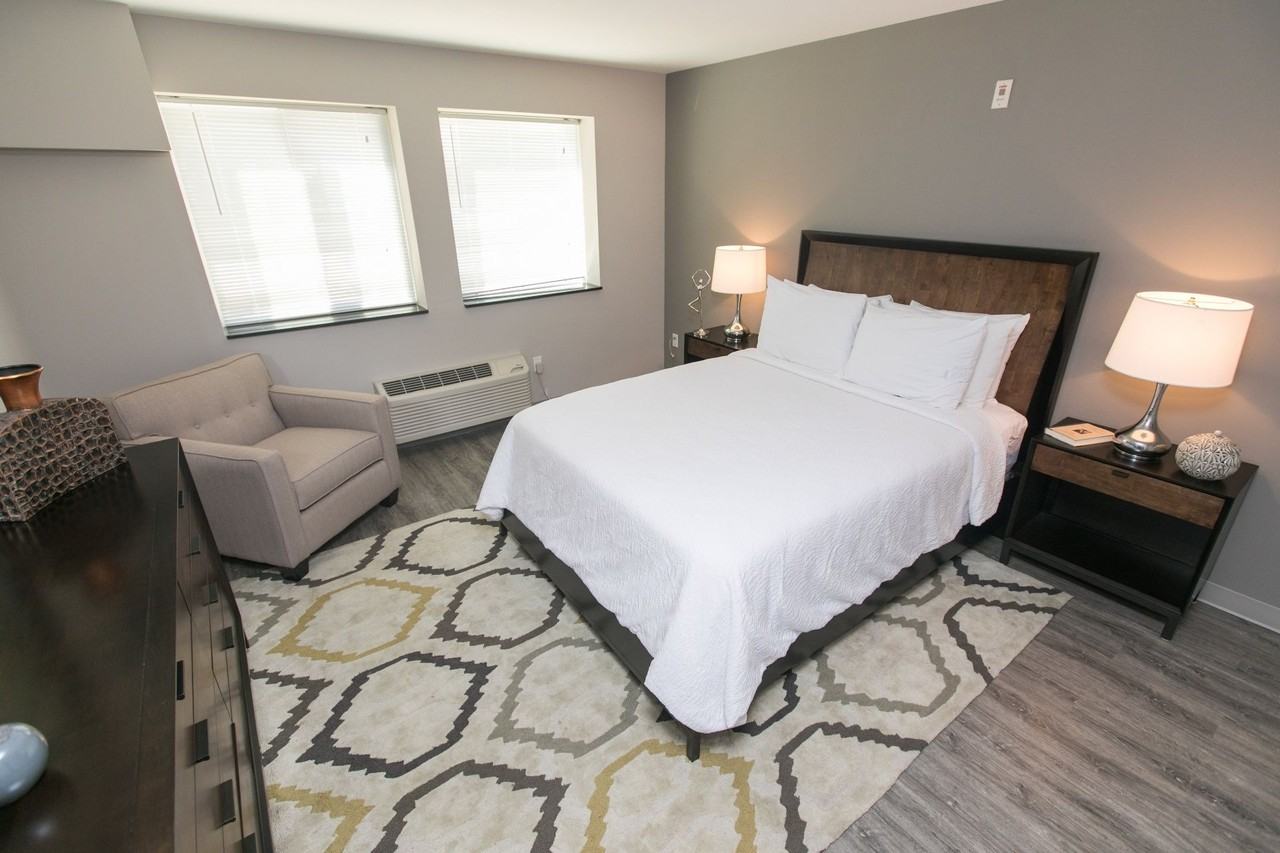 The 501 Apartments - Photo 3 of 10