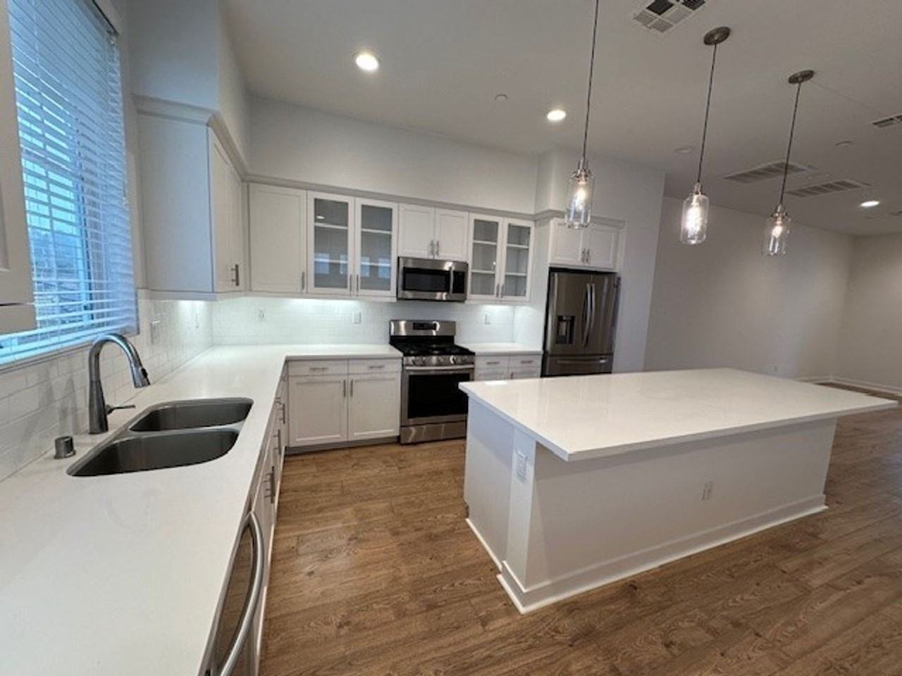 8315 N Peyton Way - Photo 4 of 26