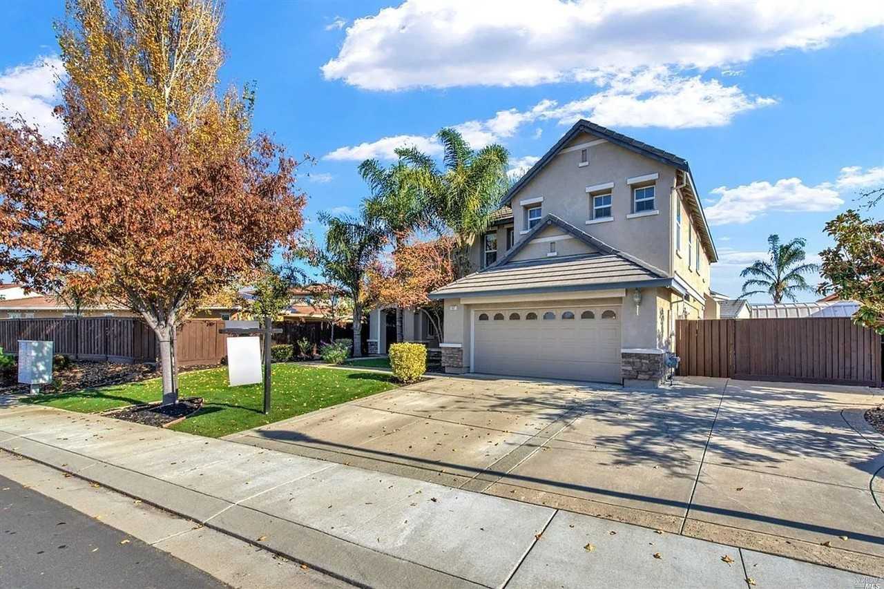 107 Brighton Cir - Photo 4 of 50