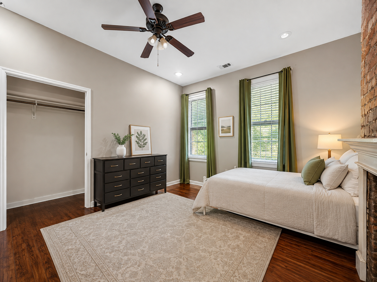 1502 Price St #B - Photo 6 of 8