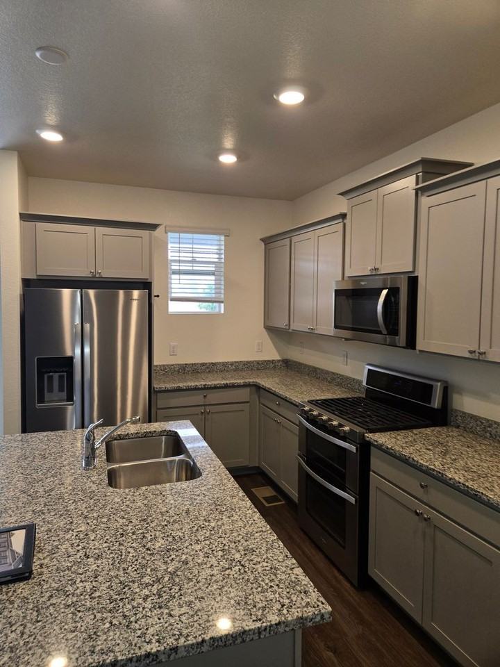 7020 Kali Ct - Photo 2 of 21