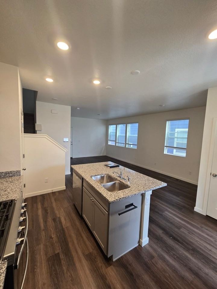 7020 Kali Ct - Photo 5 of 21