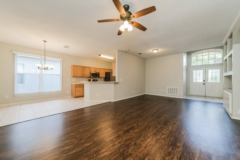 1136 Cherry Valley Way - Photo 6 of 16