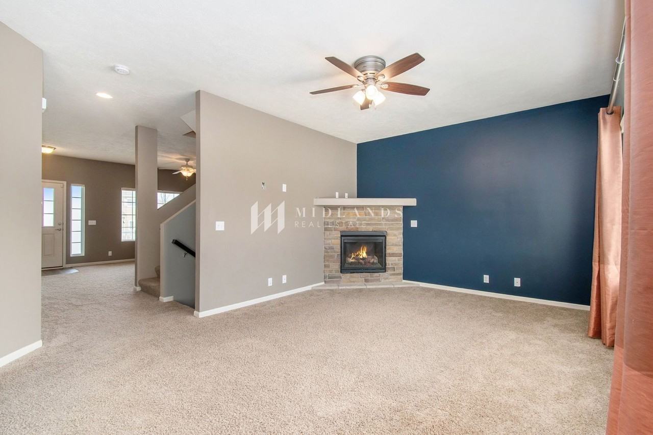 14200 S 18th St - Photo 2 of 14