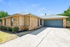 featured image of 2811 Galemeadow Dr