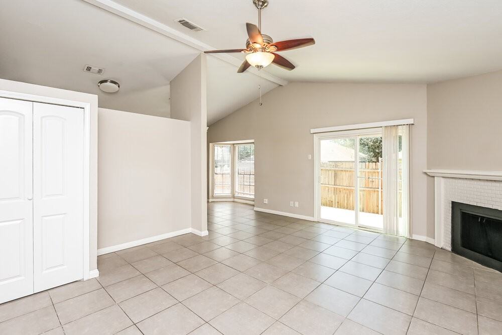 2811 Galemeadow Dr - Photo 4 of 16