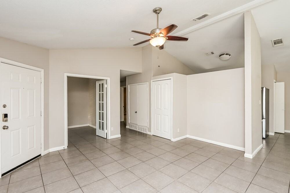 2811 Galemeadow Dr - Photo 5 of 16