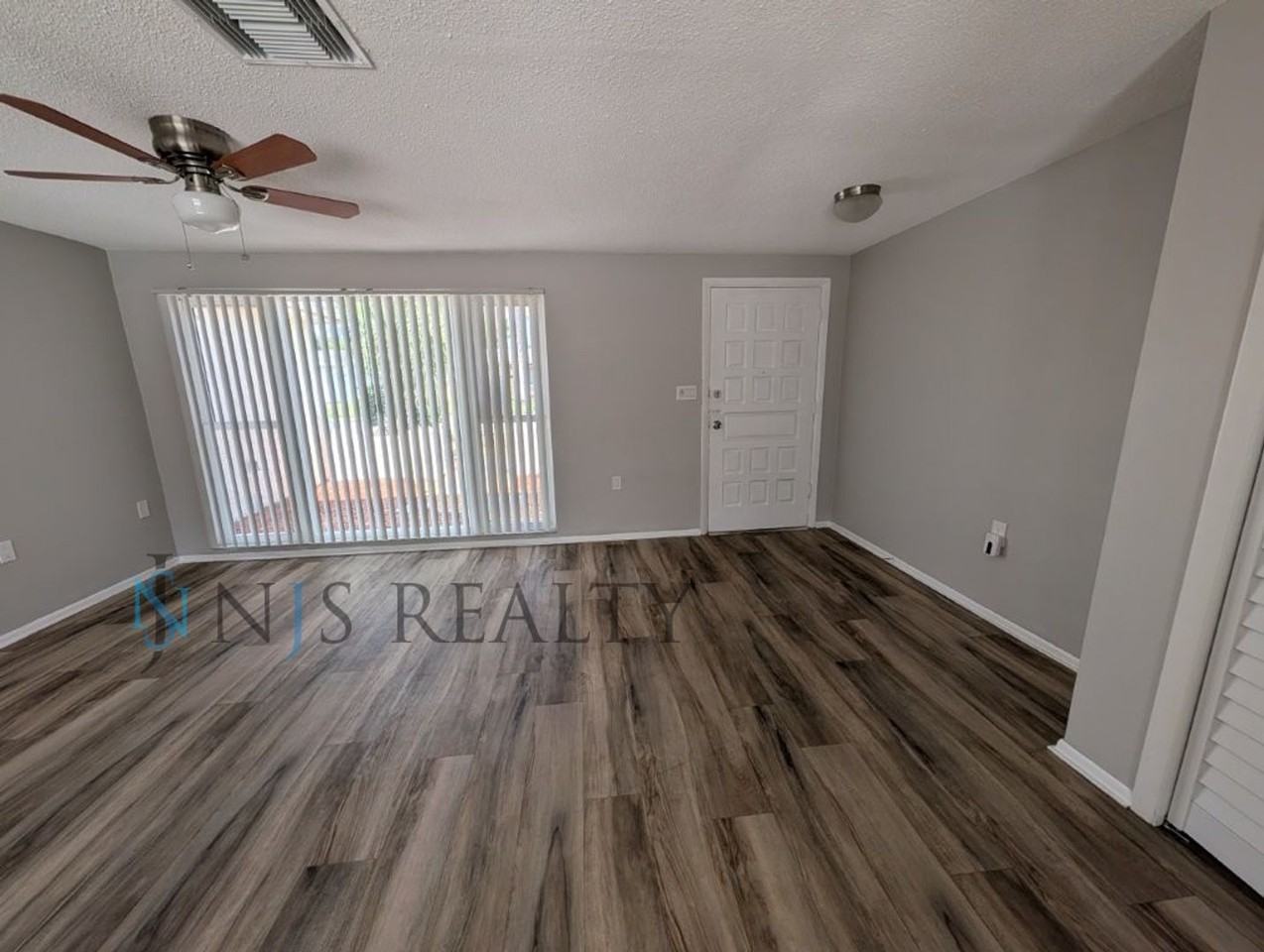 1203 Maybury Dr - Photo 5 of 18