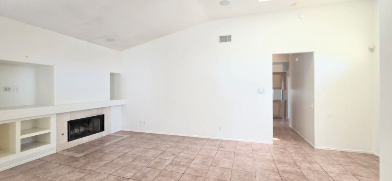 39879 N General Kearny Rd - Photo 7 of 10