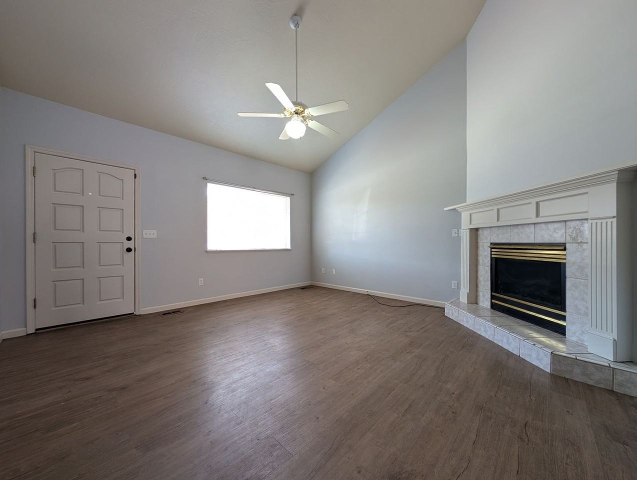 2752 Chad Dr - Photo 5 of 25